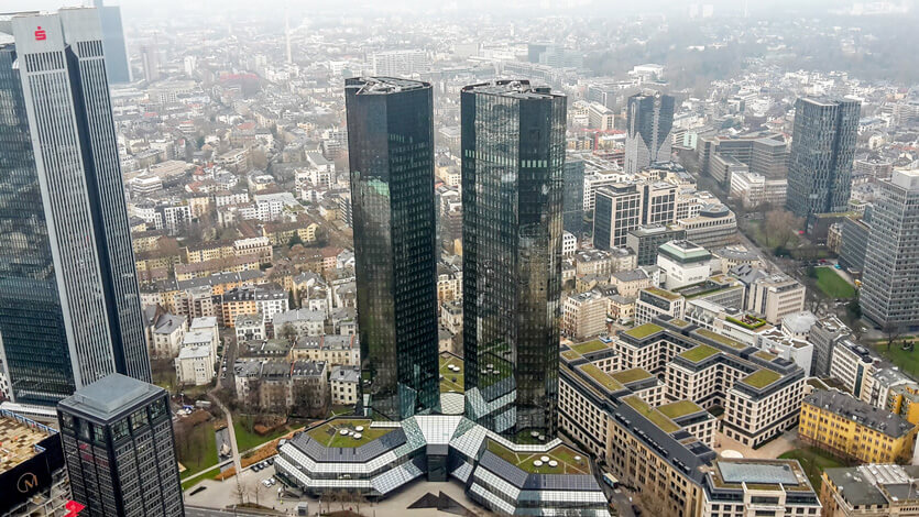A Deutsche Bank ikertornyai, "Haben & Soll", azaz "Tartozik-Követel"