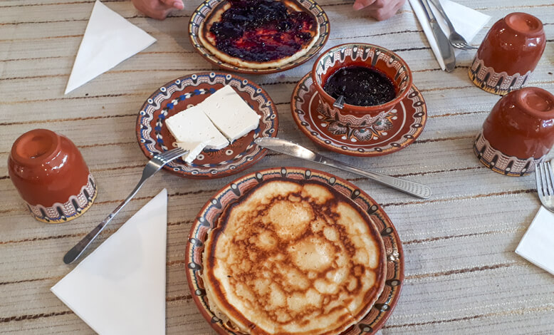 Herrliches Balkan-Frühstück